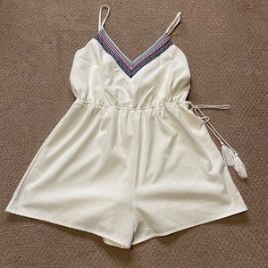 EUC White Romper Colorful Pattern